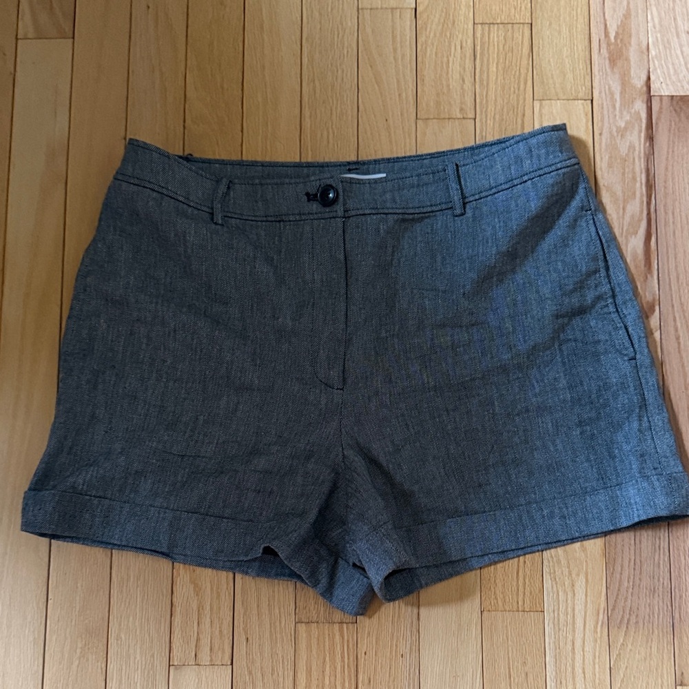 LOFT Woman Shorts